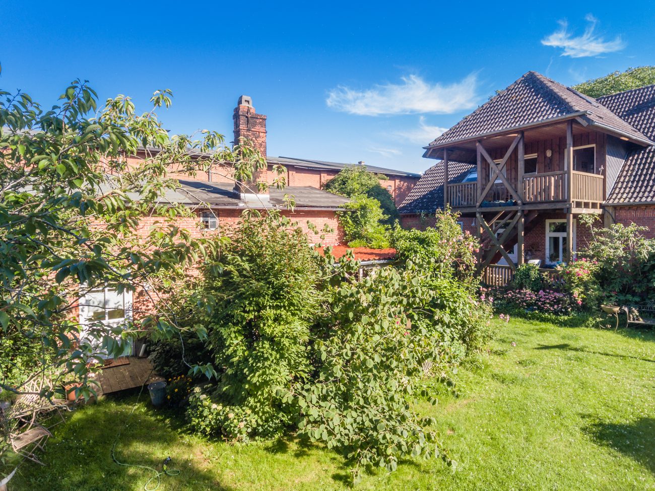 Bauernhaus mit Ferienwohnungen im Ober- und Dachgeschoss